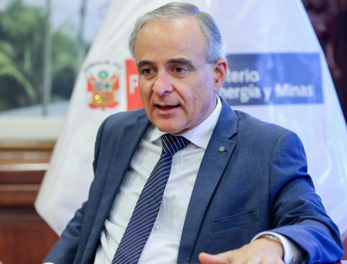 MINEM establece plazo de 45 días para que personas con REINFO suspendido regularicen su inscripción