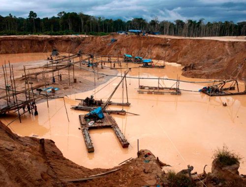 Madre de Dios: destruyen bienes de minería ilegal valorizados en más de S/ 100 millones