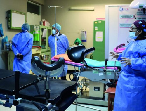 ELECTROPERU contribuye al fortalecimiento de los servicios de salud en TAYACAJA con la entrega de modernos equipos biomédicos