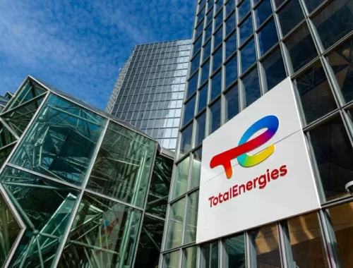 TotalEnergies compra activos de energías renovables de Shell en Europa