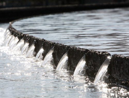 IPE: Más de 38 empresas de agua no facturan el 30% de su producción